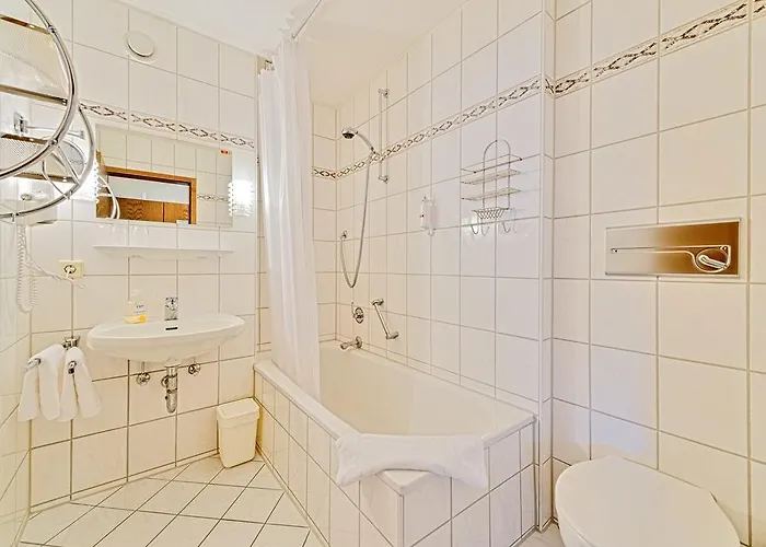 호텔 Schloss Silberberg 바이에르스브론